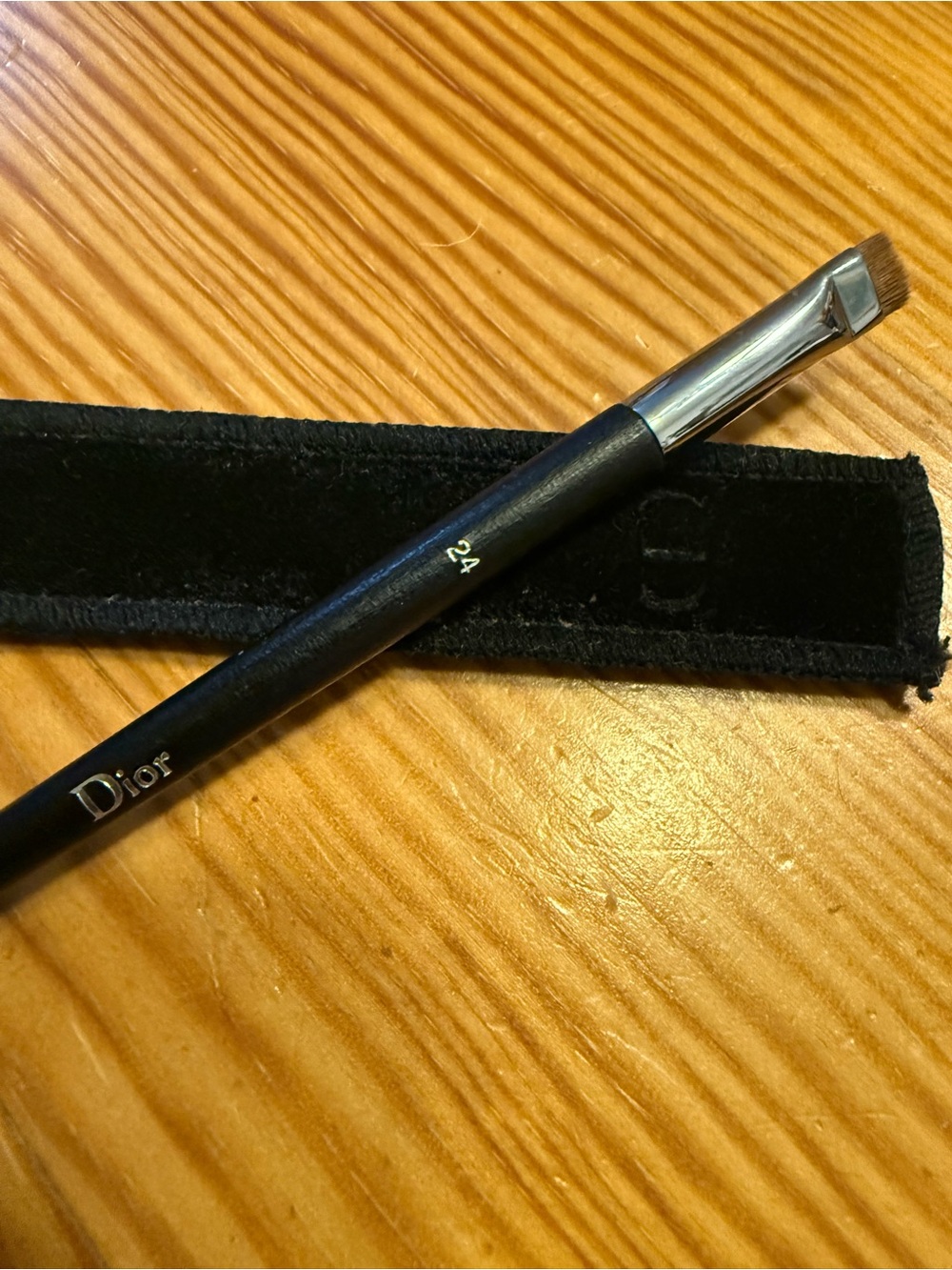 Dior eyeliner brush #24 with Velvet Brush Sleeve